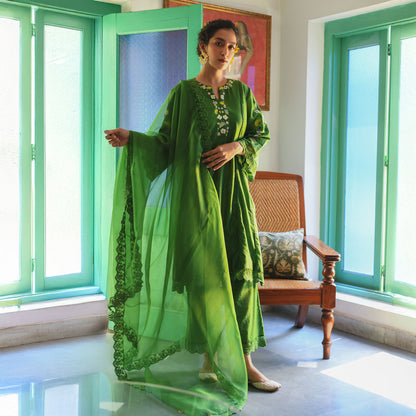 Baavli luxury designer store at Khan Market, New Delhi.
Indian wedding, lehenge, Bride, Indian bride, bridesmaid.
baavli launching its new collection, Shringar, Green suit set, Vrinda.