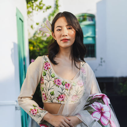 Baavli luxury designer store, New Delhi.
Indian wedding, lehenge, Bride, Indian bride, bridesmaid, Suit sets, Kaftan, sharara, jacket, kurta.
baavli launching its new collection, Dhan Mill, Hand painted, hand embroidered, Designer Label