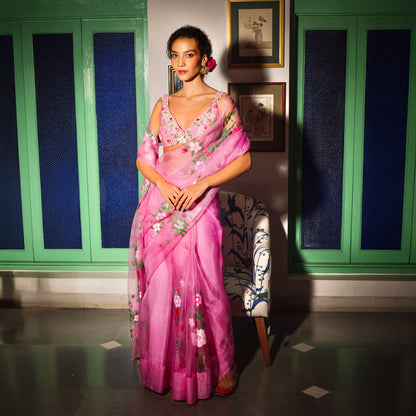 Baavli luxury designer store, New Delhi.
Indian wedding, lehenge, Bride, Indian bride, bridesmaid, Suit sets, Kaftan, sharara, jacket, kurta.
baavli launching its new collection, Dhan Mill, Hand painted, hand embroidered, Designer Label, Pink Saree