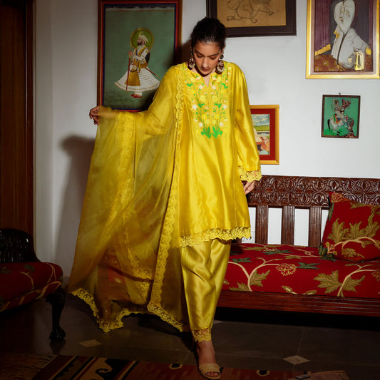 Baavli luxury designer store at Khan Market, New Delhi.
Indian wedding, lehenge, Bride, Indian bride, bridesmaid.
baavli launching its new collection, Shringar, Yellow, Golden suit set, Swarna.