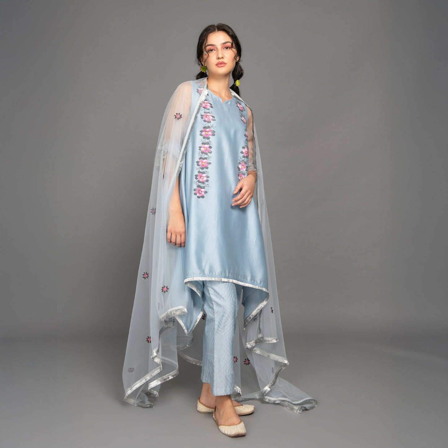 Baavli luxury designer store at Khan Market, New Delhi. Indian wedding, lehenge, Bride, Indian bride, bridesmaid. Suit set, Blue, Hand painted & hand Embroidered