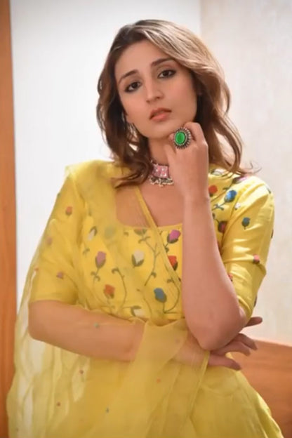 Citron As Seen On Dhvani Bhanushali