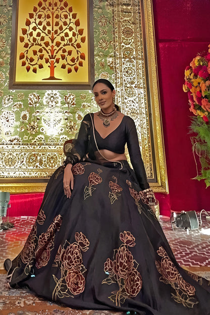 Siyah Gül (Customised) As Seen On Ishita Mangal