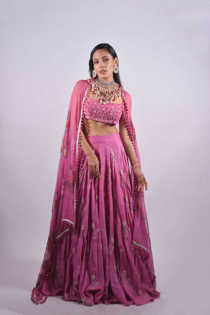 Baavli luxury designer store at Khan Market, New Delhi. Indian wedding, lehenge, Bride, Indian bride, bridesmaid. Ishita Manga in Baavli.