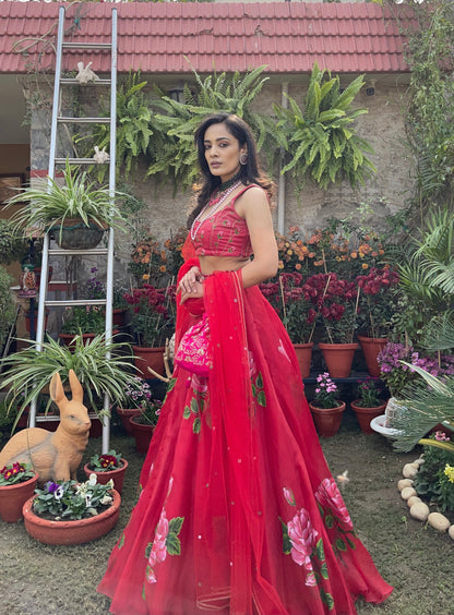 Baavli luxury designer store at Khan Market, New Delhi. Indian wedding, lehenge, Bride, Indian bride, bridesmaid. Ishita Manga in Baavli.