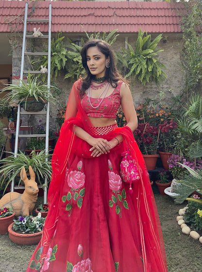 Baavli luxury designer store at Khan Market, New Delhi. Indian wedding, lehenge, Bride, Indian bride, bridesmaid. Ishita Manga in Baavli.